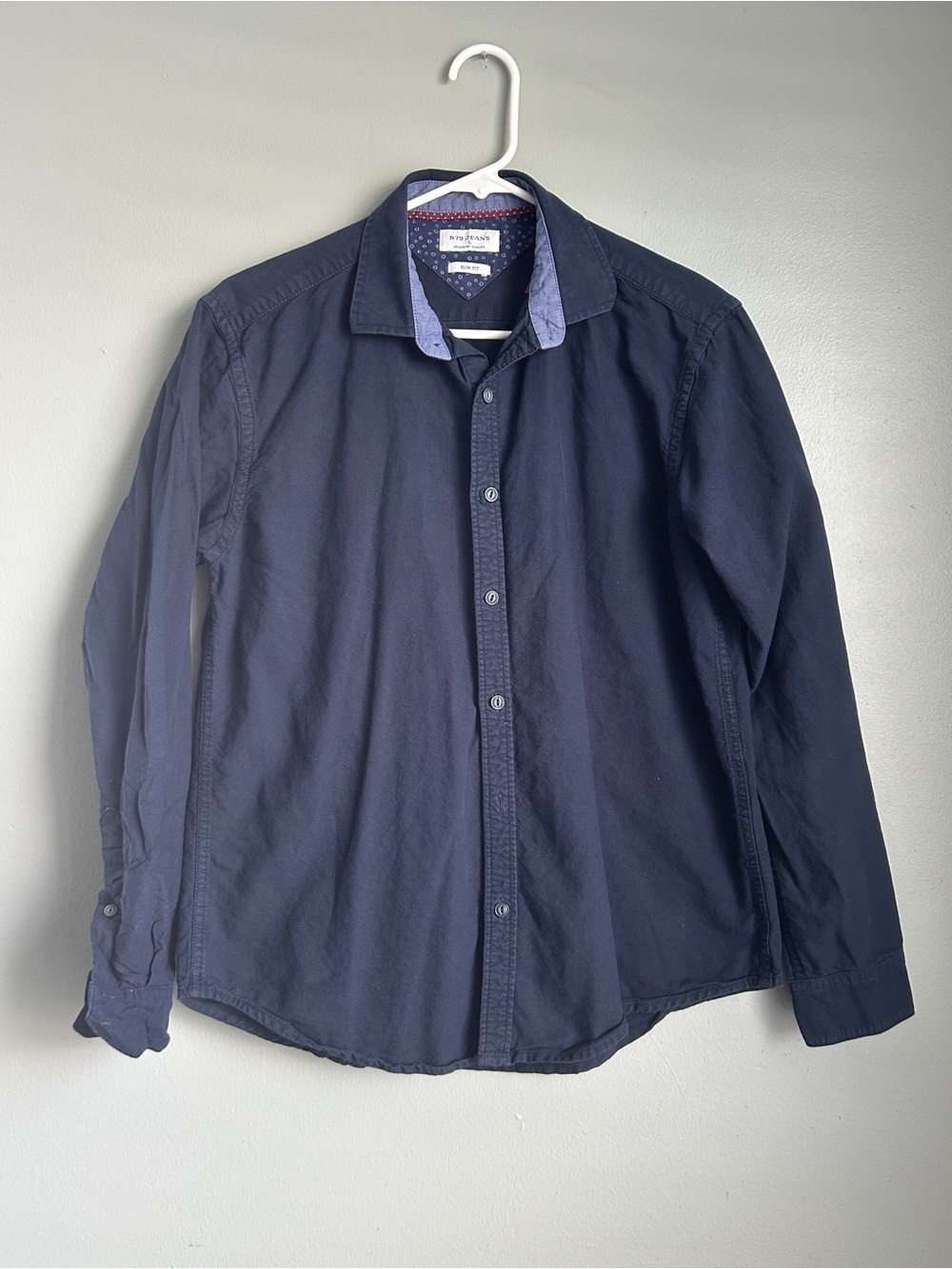 Casual Men's Navy Button-Down Shirt with Contrast Collar
